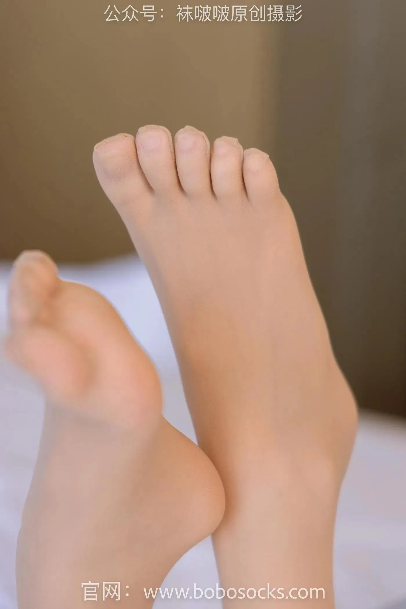 [BoBoSocks袜啵啵]NO.131 苏苏-两双高跟鞋、黑丝 [140P]插图